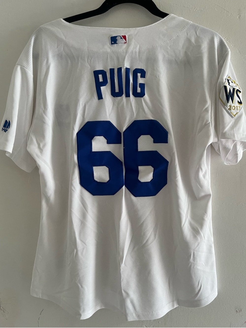 Dodgers Majestic White Dodgers Button-Front Jersey - Picture 3 of 5